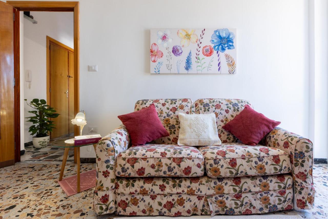 Pintadera B&B Кальяри Экстерьер фото